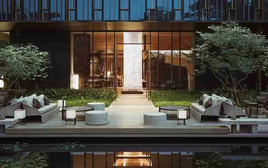 garden of the Kimpton Maa Lai luxury hotel in Bangkok