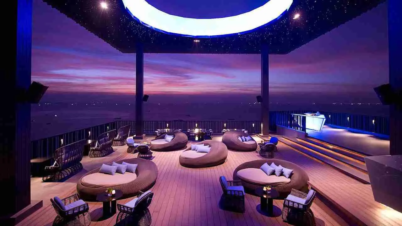 Hilton Pattaya Horizon Rooftop Bar and Restaurant at night