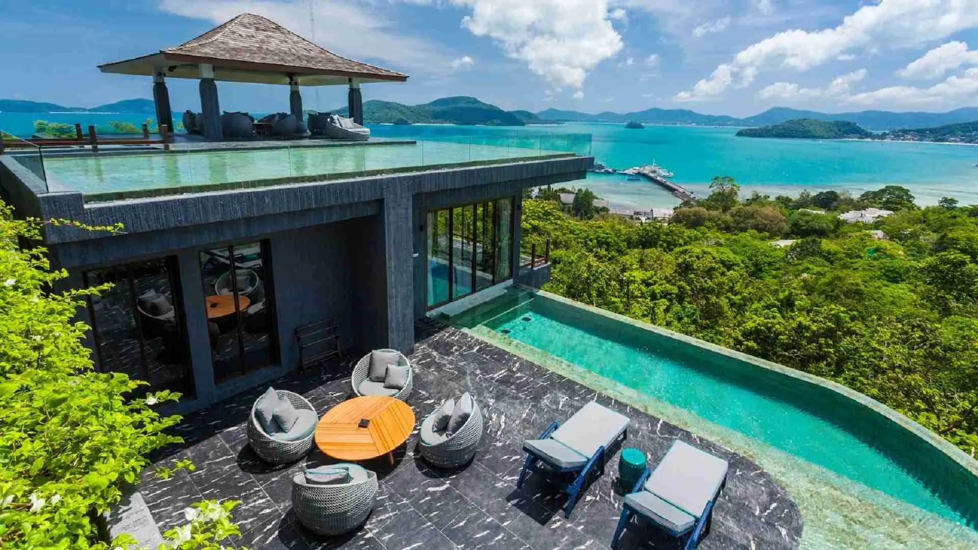 luxury vacation rental in Thailand with swimming pool and sea view