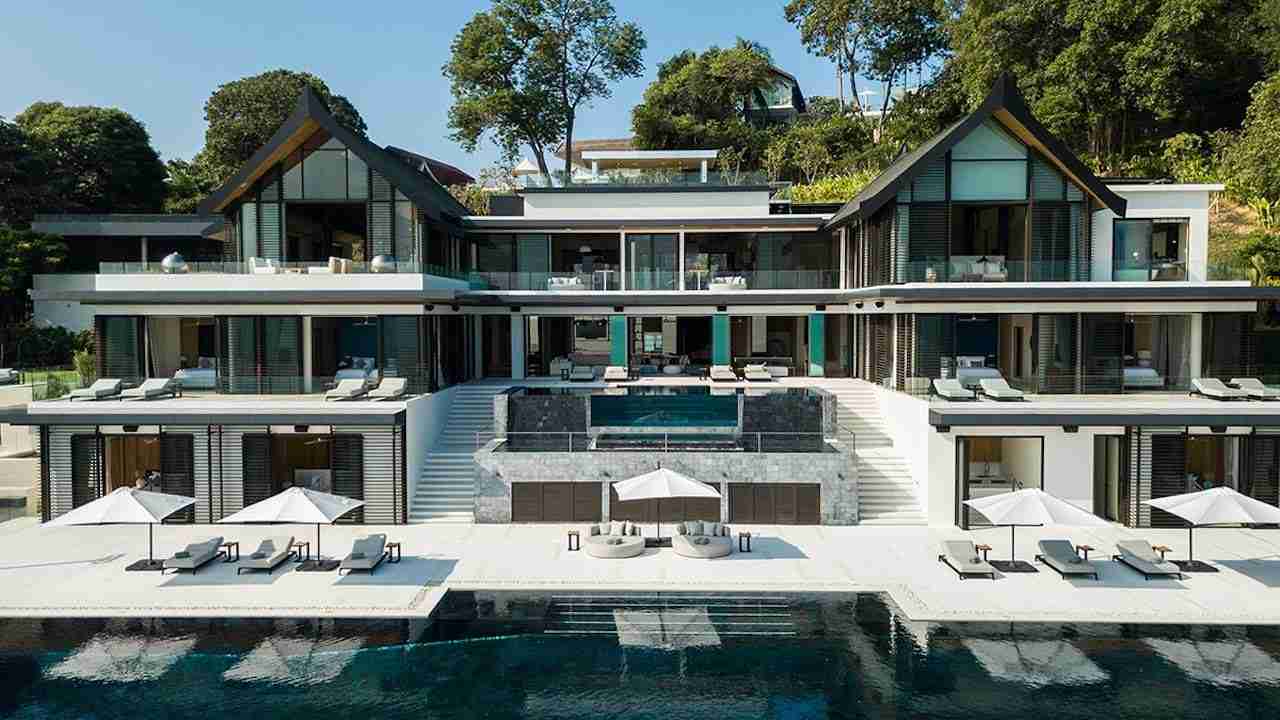 outside view of the huge luxury villa Amaravida in Phuket Thailand