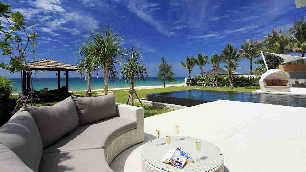 beach villa at sava Phuket