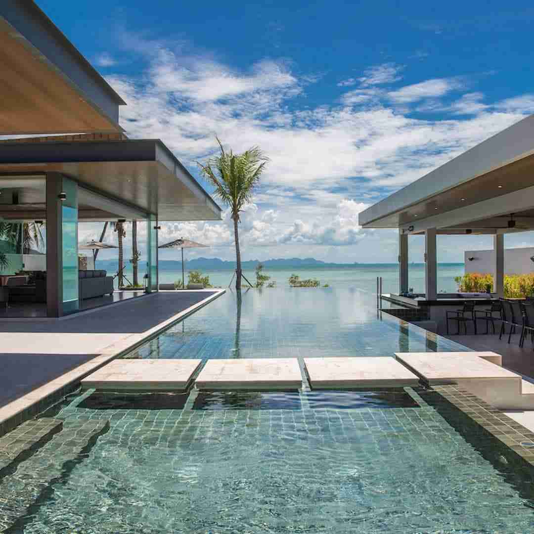 ocean pool of searenity luxury villa in Koh Samui