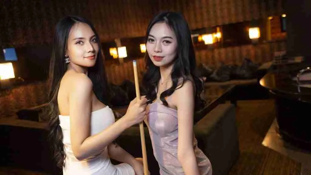 sexy PIMP girls in a VIP room at the best gentlemen club in Bangkok Thailand
