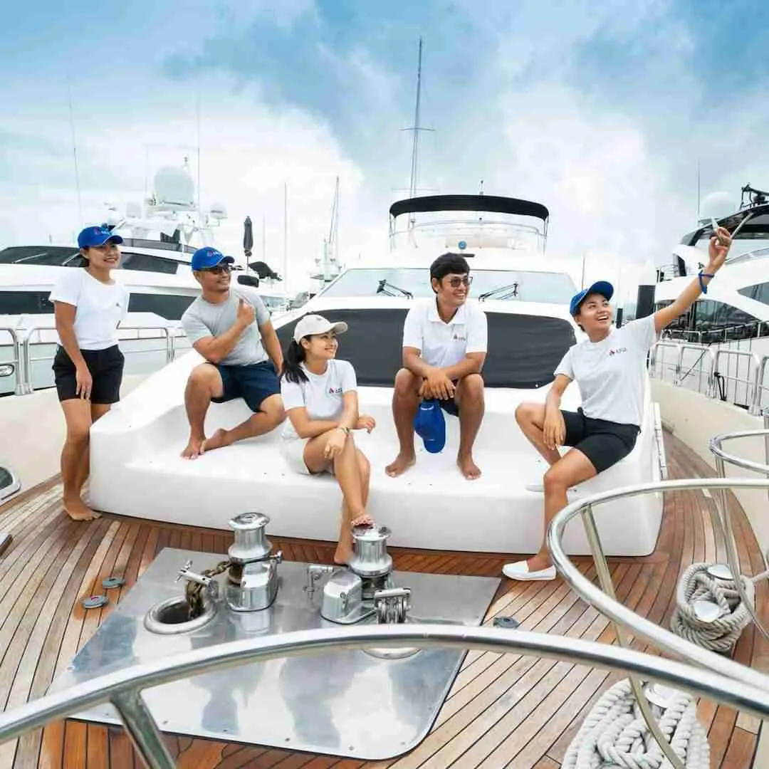 crewed yacht charter thailand