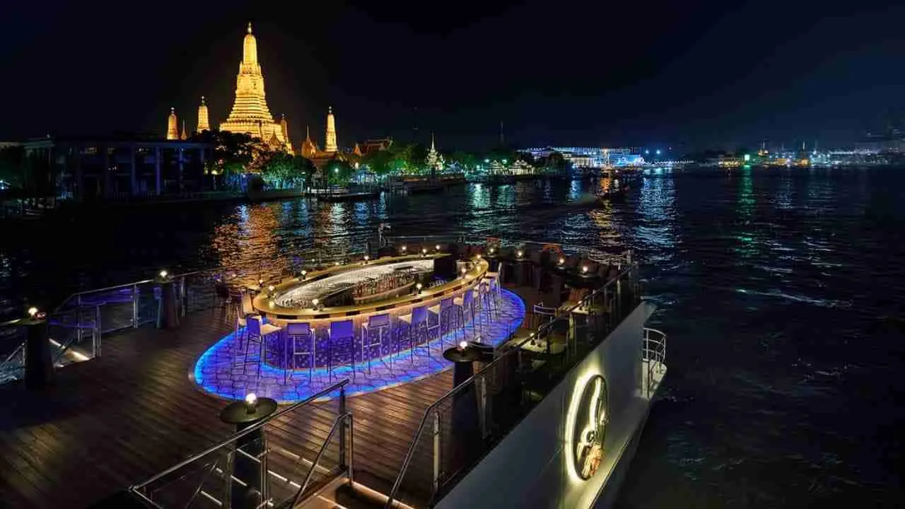 bar on the top deck of a dinner cruise boat in Bangkok