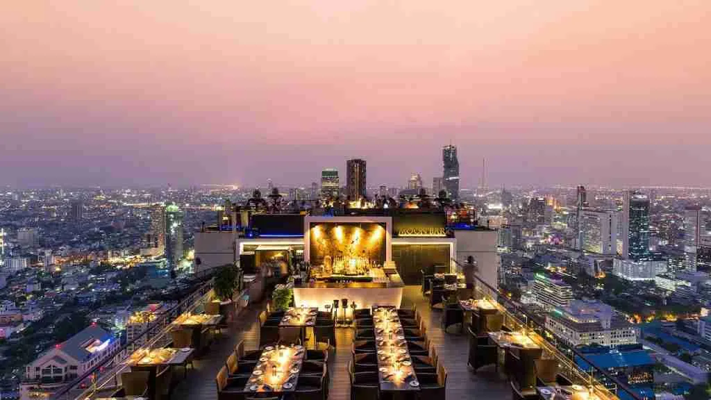 vertigo moon bar in Bangkok