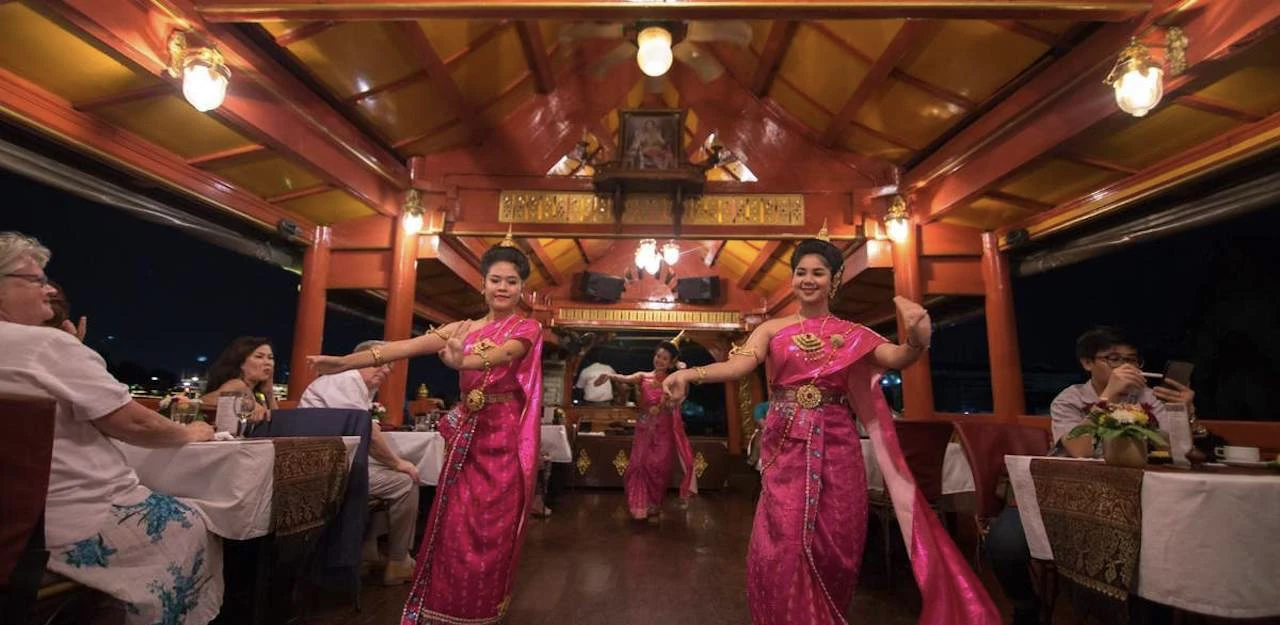 traditional thai dance aboard of wan fah chao phraya dinner cruise in bangkok
