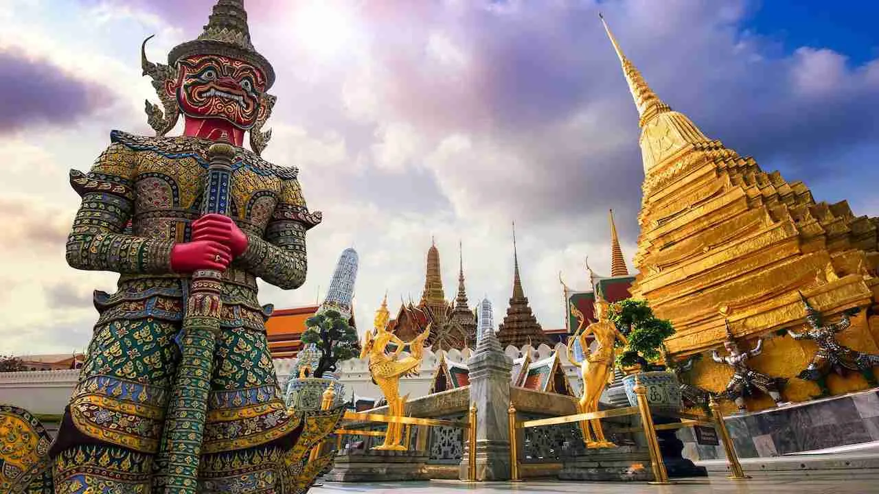 Wat Phra Kaew temple in Bangkok